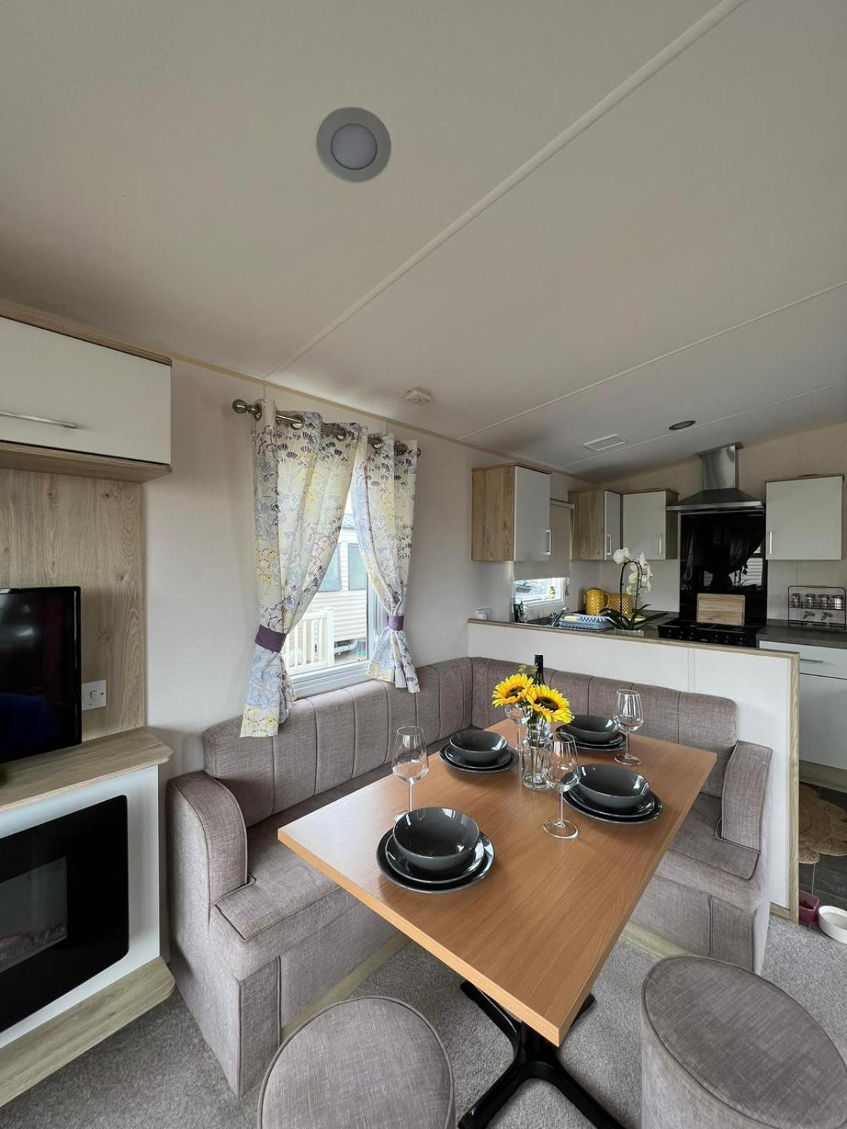 Luxurious Three Bedroom Caravan Jaywick Sands Luaran gambar