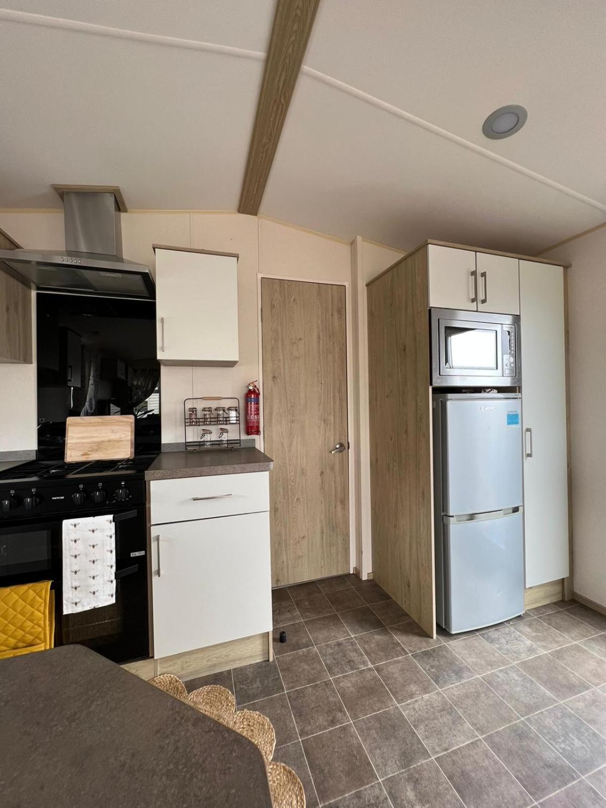 Luxurious Three Bedroom Caravan Jaywick Sands Luaran gambar