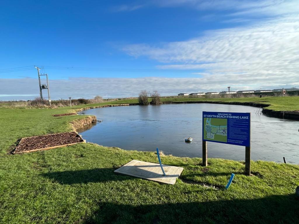 Luxurious Three Bedroom Caravan Jaywick Sands Luaran gambar