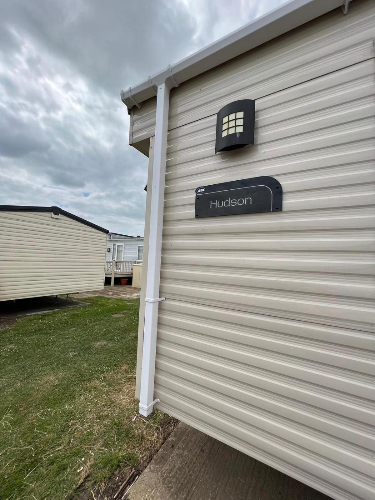 Luxurious Three Bedroom Caravan Jaywick Sands Luaran gambar